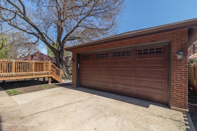 6907 S Constance Ave, Chicago, IL 60649 - garage with driveway