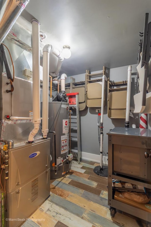 6907 S Constance Ave, Chicago, IL 60649 - utilities featuring gas water heater