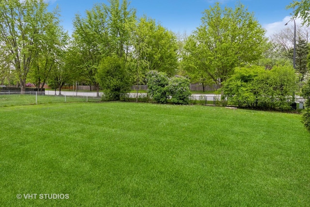 2048 Navarone Dr, Naperville, IL 60565 - view of yard featuring fence