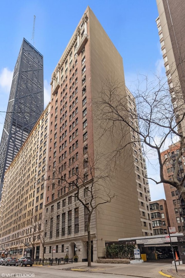 222 E Chestnut St Unit 7B, Chicago, IL 60611 - view of property