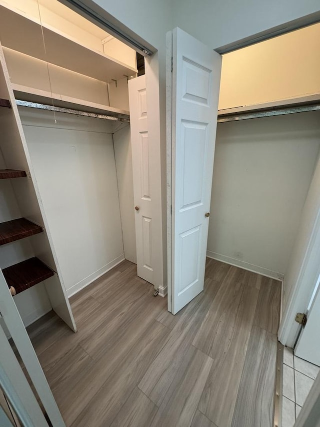 420 Walnut Creek Ln Unit 3103, Lisle, IL 60532 - view of closet