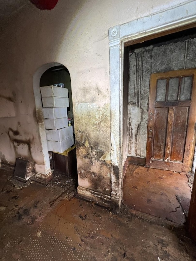 2342 S Trumbull Ave, Chicago, IL 60623 - misc room with arched walkways