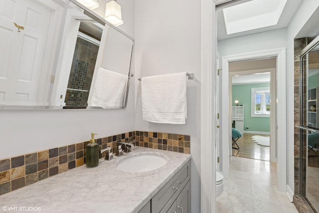 30 Rue Foret, Lake Forest, IL 60045 - full bath with vanity, toilet, and tiled shower