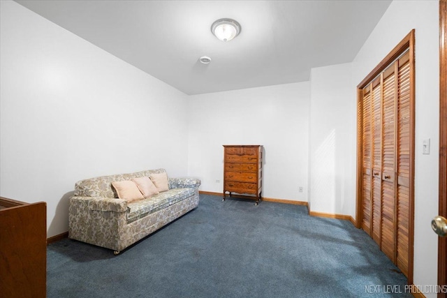46W306 Woodview Pkwy, Hampshire, IL 60140 - living area with carpet flooring and baseboards