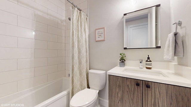 1350 N Claremont Ave Unit 2, Chicago, IL 60622 - full bathroom featuring toilet, vanity, and shower / bath combination with curtain