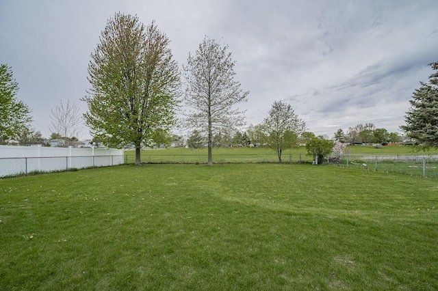 227 N Hickory St, Cortland, IL 60112 - view of yard
