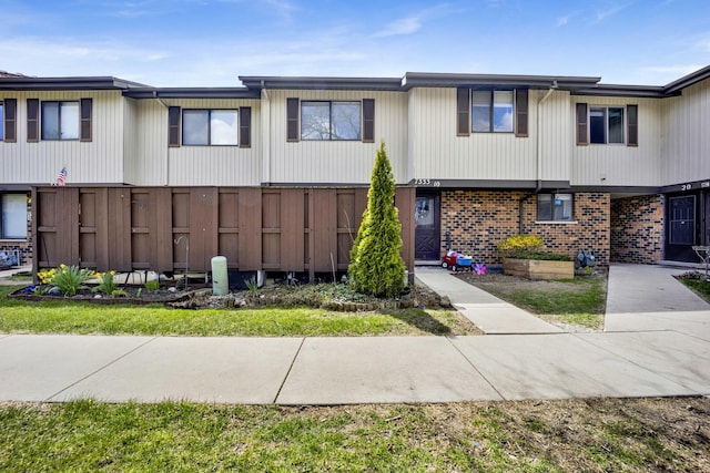 7333 Winthrop Way Unit 10, Downers Grove, IL 60516 - view of property with brick siding