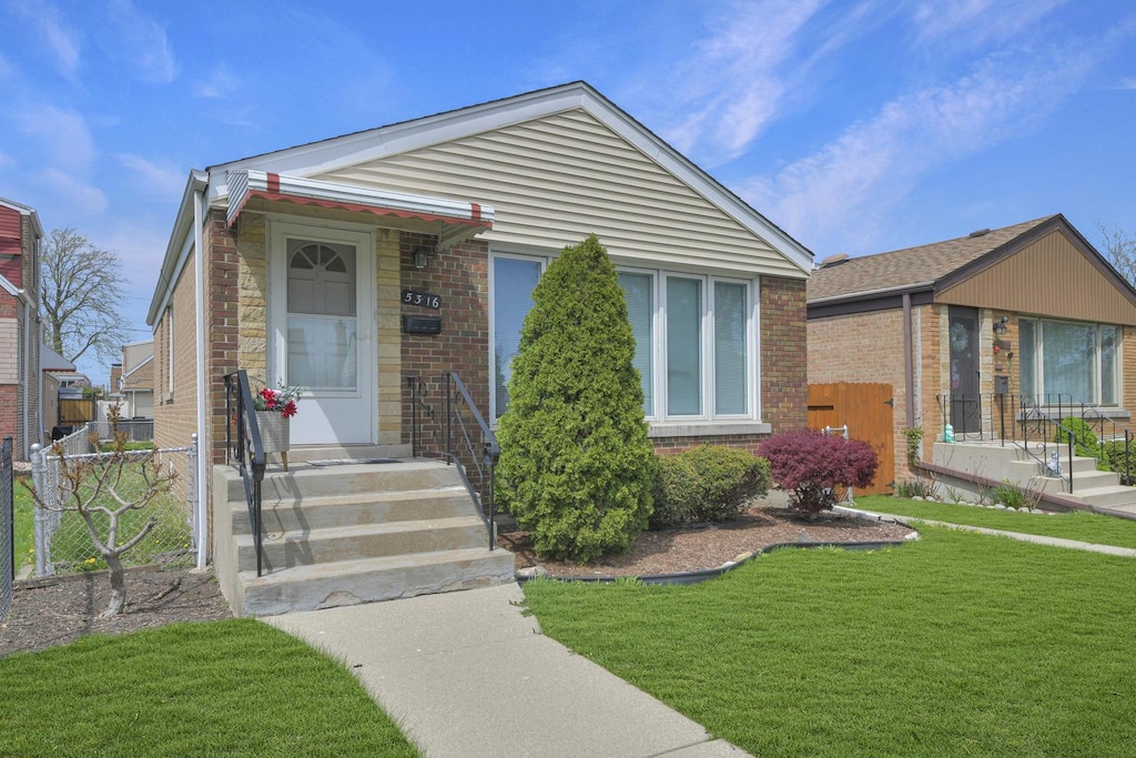 5316 S Melvina Ave, Chicago, IL 60638 - photo 1