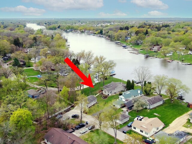 2601 N Villa Ln, Mchenry, IL 60051 - aerial view of property and surrounding area featuring a nearby body of water and nearby suburban area