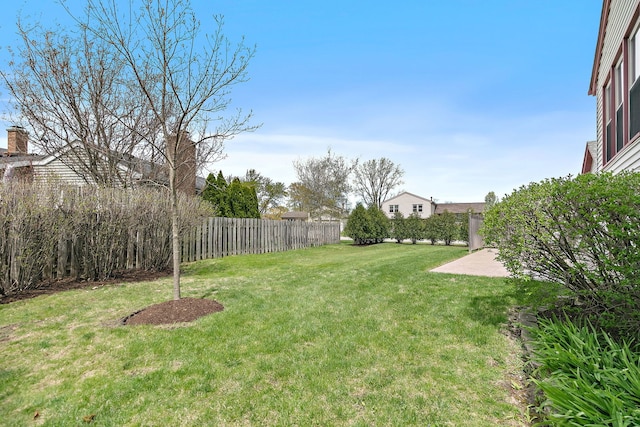 705 Old Mill Grove Rd, Lake Zurich, IL 60047 - view of yard with fence and a patio area