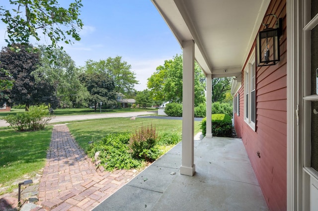 726 Parkside Dr, Sycamore, IL 60178 - view of patio / terrace