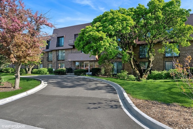 4000 Dundee Rd Unit 202C, Northbrook, IL 60062 - view of road with curbs