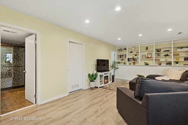 69 N Idlewild Ave, Mundelein, IL 60060 - living area with recessed lighting, light wood-style flooring, and baseboards