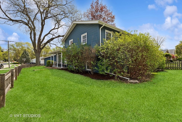 69 N Idlewild Ave, Mundelein, IL 60060 - view of side of property