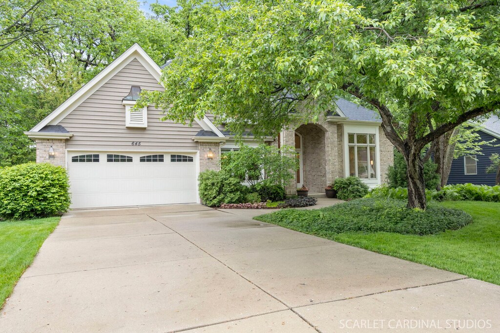 645 Rosewood Dr, West Chicago, IL 60185 - photo 1