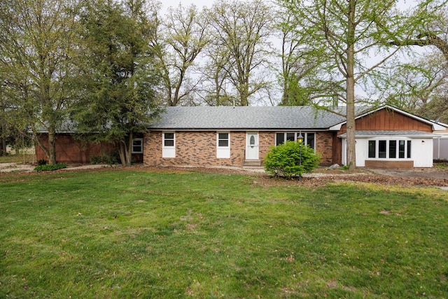 2214 N Bur Oak Ct, Bonfield, IL 60913 - ranch-style home with brick siding and a front lawn