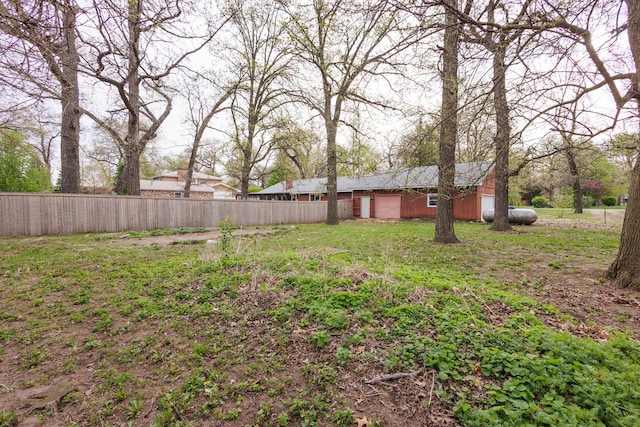 2214 N Bur Oak Ct, Bonfield, IL 60913 - view of yard with fence