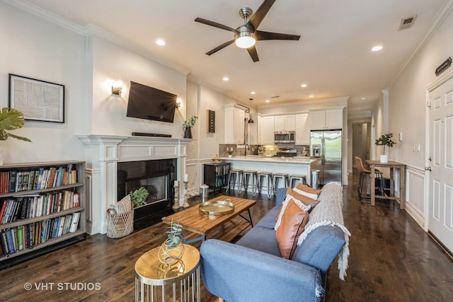 4220 S King Dr Unit 2S, Chicago, IL 60653 - living room with visible vents, dark wood finished floors, and ceiling fan