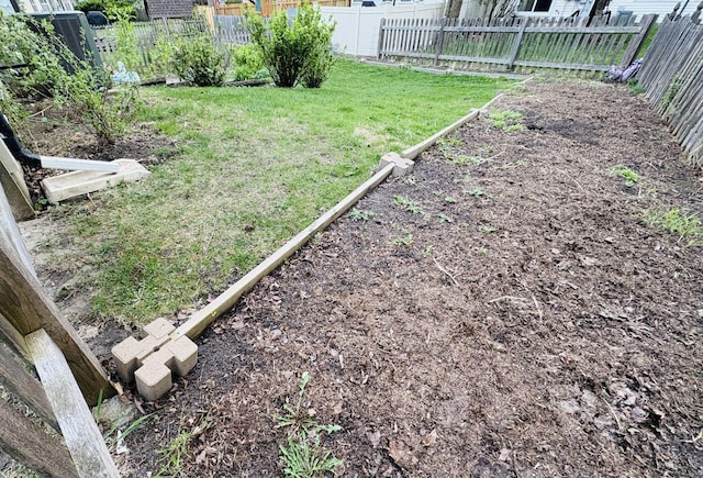 1572 Brandywyn Ln, Buffalo Grove, IL 60089 - view of yard featuring a fenced backyard