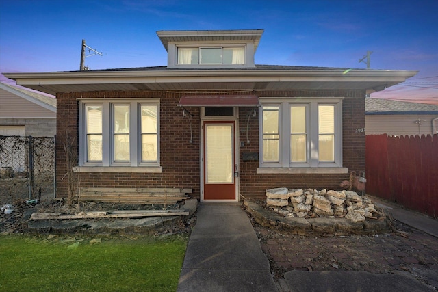 5931 S Troy St, Chicago, IL 60629 - photo 2