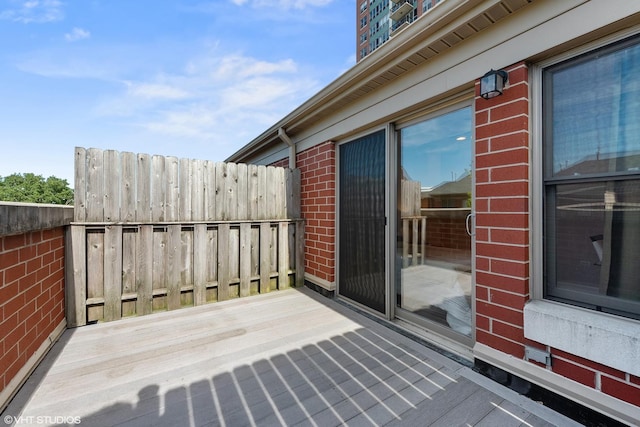 321 E 17th St, Chicago, IL 60616 - view of wooden deck