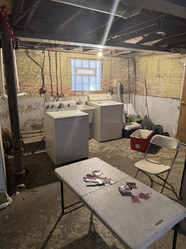 7328 S May St, Chicago, IL 60621 - basement with separate washer and dryer and a sink