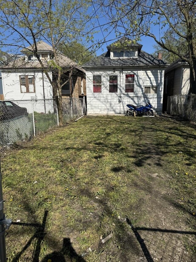 7328 S May St, Chicago, IL 60621 - exterior space featuring fence