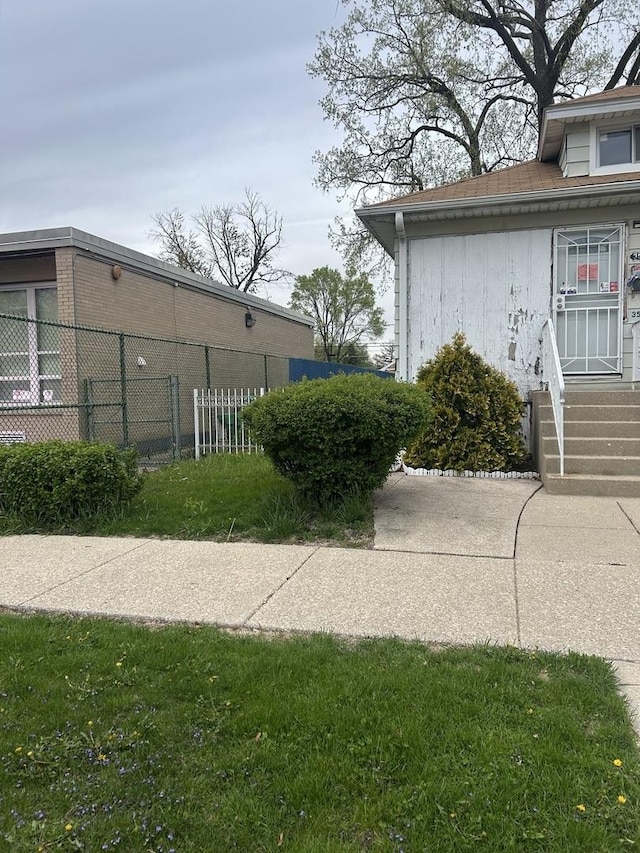 3509 Wilcox Ave, Bellwood, IL 60104 - photo 2