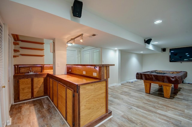 1120 Redwood Ln, Minooka, IL 60447 - game room featuring visible vents, pool table, a sink, light wood-style floors, and recessed lighting