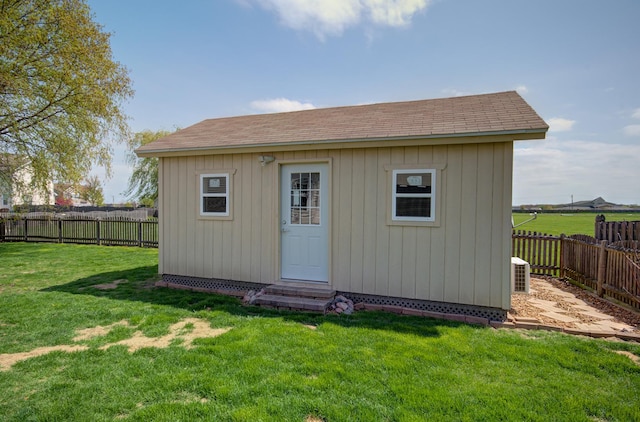 1120 Redwood Ln, Minooka, IL 60447 - view of outdoor structure featuring an outdoor structure and a fenced backyard