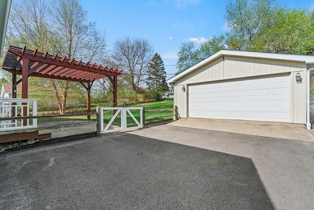 view of detached garage