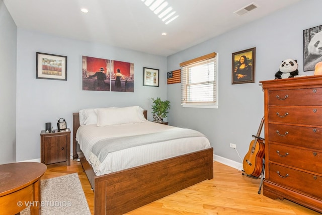 9459 Kelvin Ln Unit 2665, Schiller Park, IL 60176 - bedroom with recessed lighting, baseboards, light wood-type flooring, and visible vents