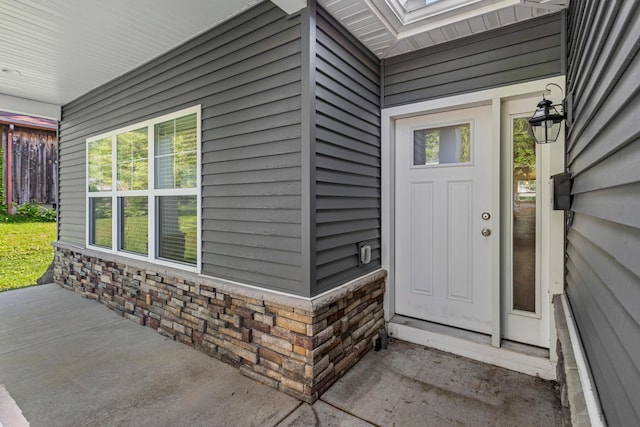 view of property entrance
