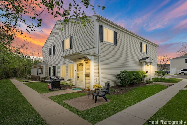 view of front of house with a front yard