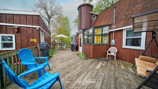 23233 W N Lakewood Ln, Lake Zurich, IL 60047 - wooden terrace featuring outdoor dining area and grilling area