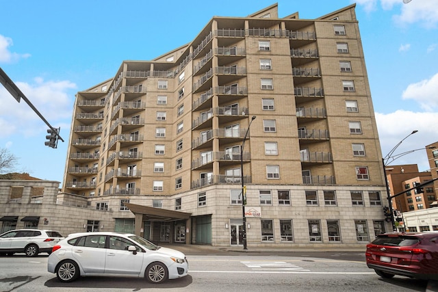 4350 N Broadway St Unit 810, Chicago, IL 60613 - view of property