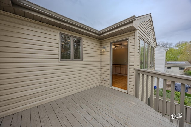143 Midway Ln, Vernon Hills, IL 60061 - view of wooden terrace