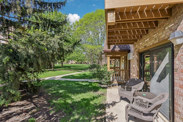 829 S Dwyer Ave Unit B, Arlington Heights, IL 60005 - view of green lawn