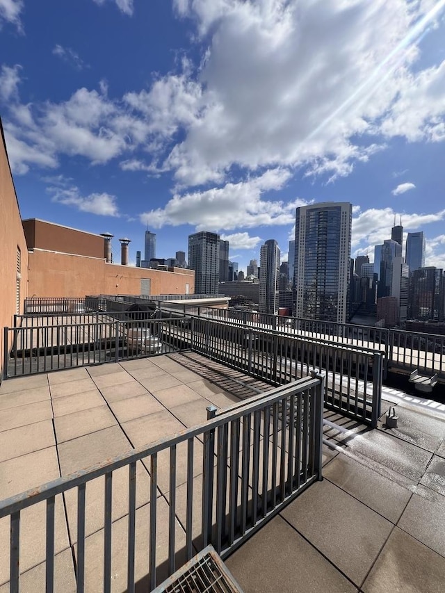 600 N Kingsbury St Unit 1902, Chicago, IL 60654 - patio / terrace featuring a view of skyline