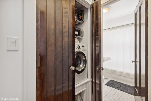 830 Michigan Ave Unit E3, Evanston, IL 60202 - laundry area with washer / clothes dryer