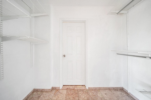4880 N Marine Dr Unit 614, Chicago, IL 60640 - view of spacious closet