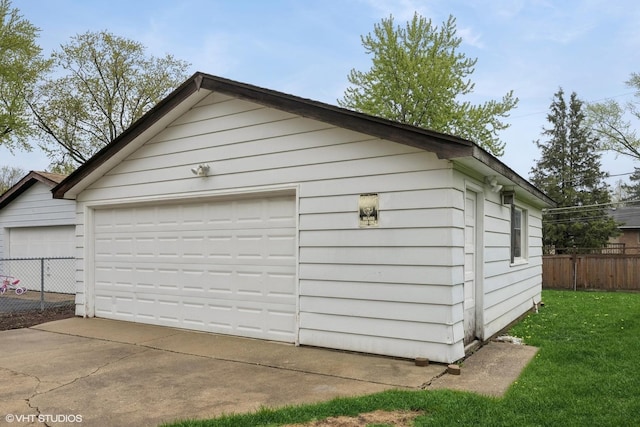 view of detached garage