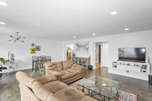900 Center St Unit 2I, Des Plaines, IL 60016 - living area with recessed lighting, baseboards, an inviting chandelier, and wood finished floors