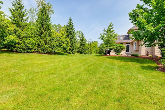 2550 Bayswater Cir, Gurnee, IL 60031 - view of grassy yard