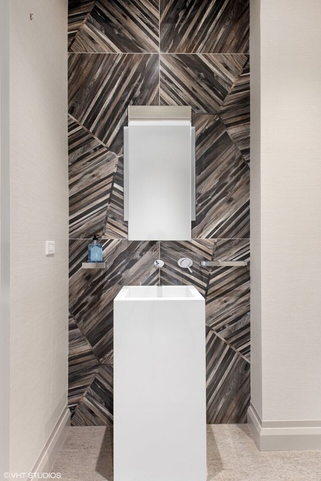 400 W Ontario St Unit 1801, Chicago, IL 60654 - view of bathroom
