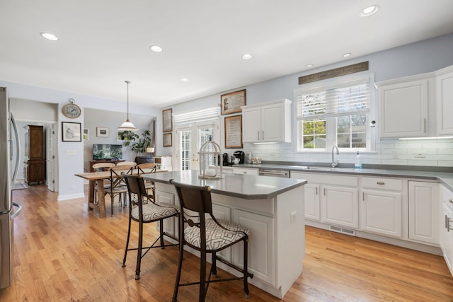1929 Robincrest Ln, Glenview, IL 60025