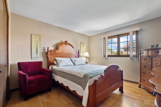 6338 Parkwood Ct, Oak Forest, IL 60452 - bedroom with wood finished floors and baseboards