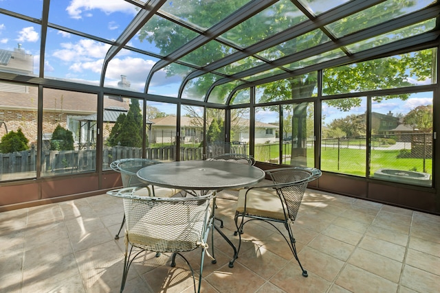 6338 Parkwood Ct, Oak Forest, IL 60452 - sunroom / solarium with outdoor dining area