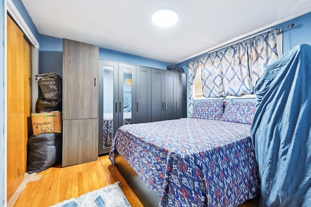 7303 N Campbell Ave Unit A, Chicago, IL 60645 - bedroom with wood finished floors