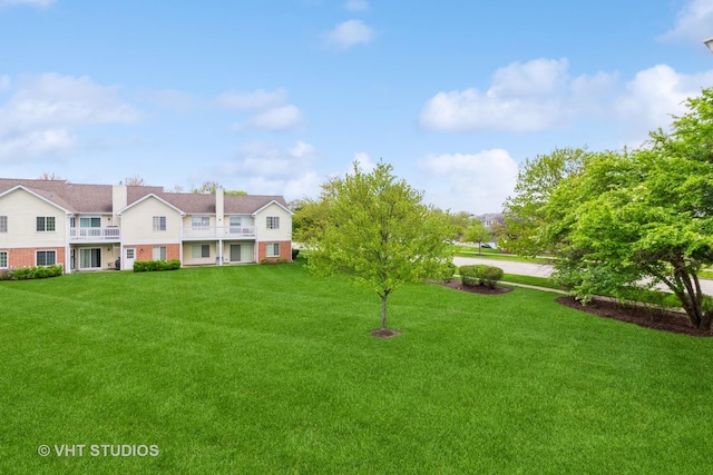 view of grassy yard